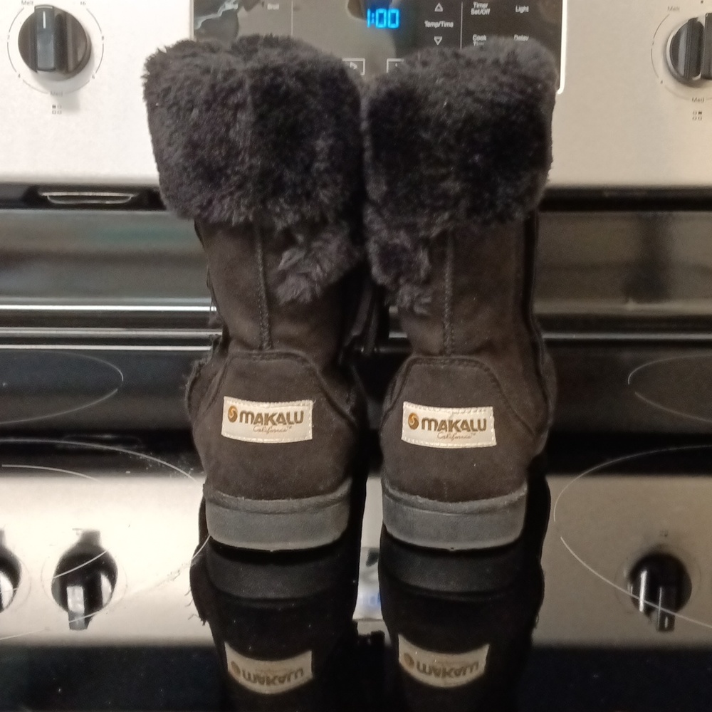 Girls Makalu Boots Size 1